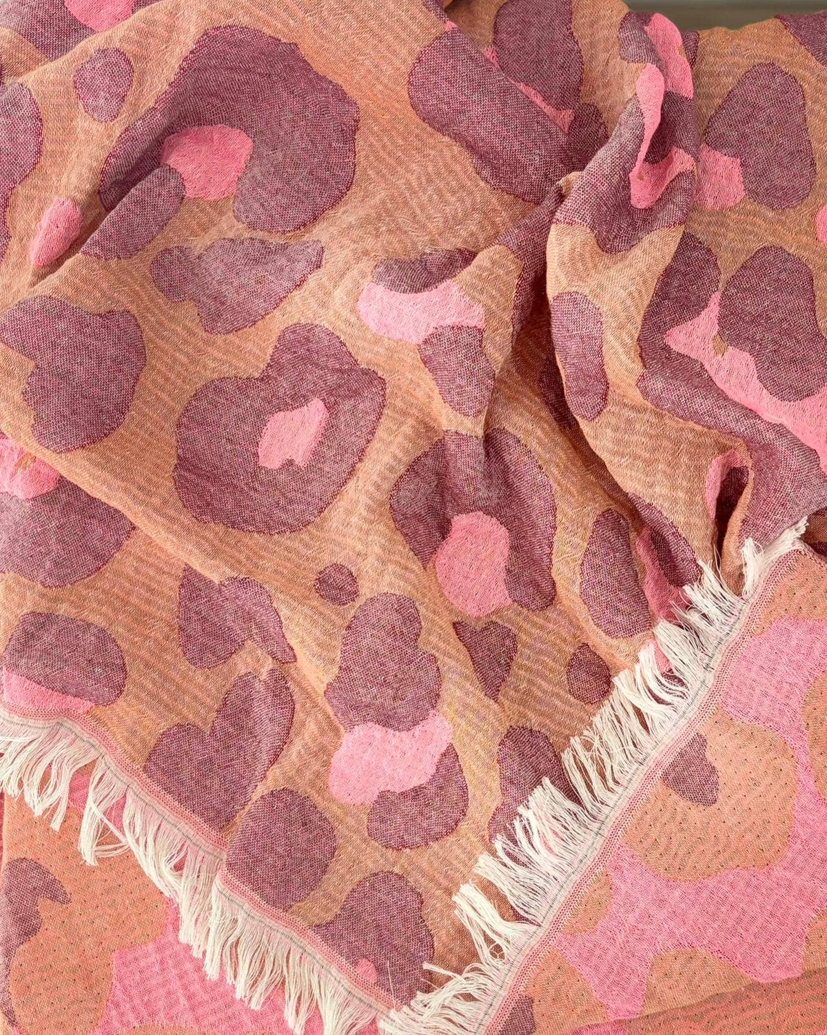 Neon Safari sneldrogende katoenen hamamdoek - roze / camel