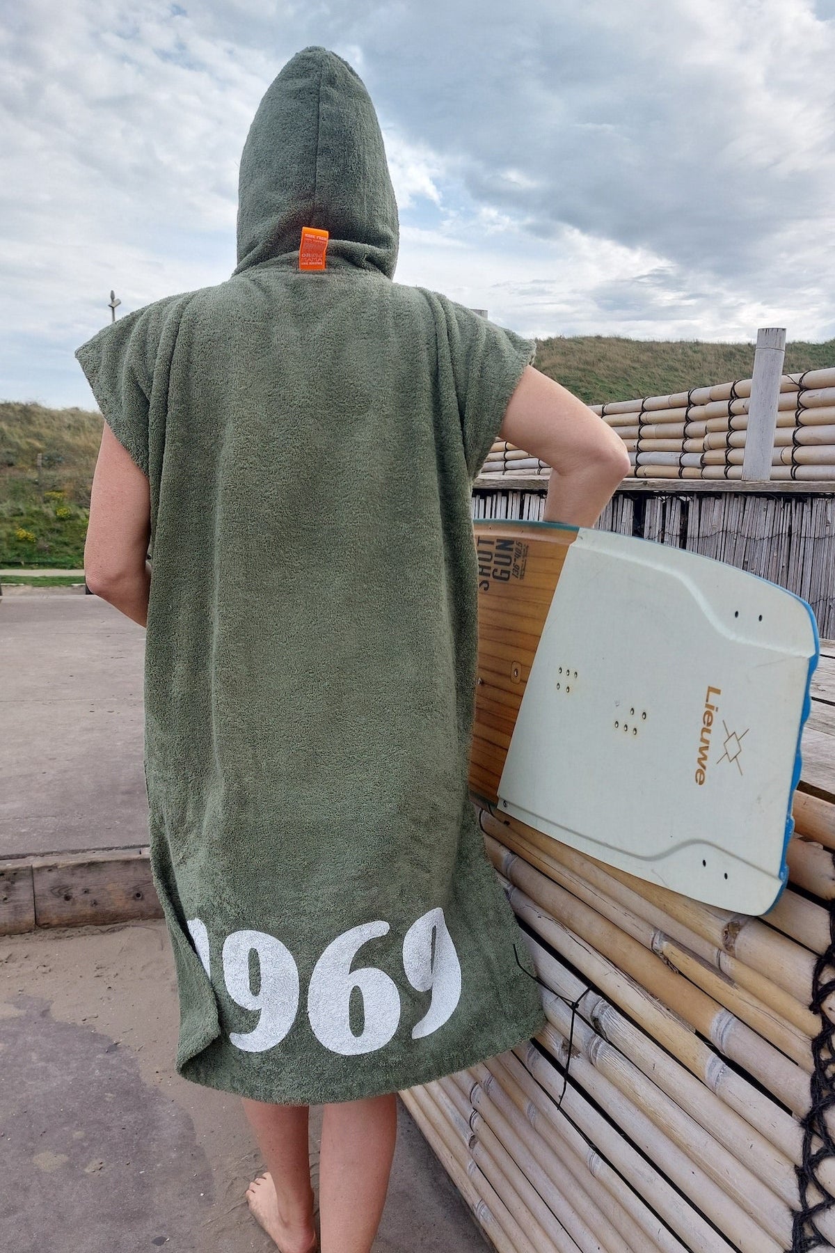 Surfponcho mit Aufdruck