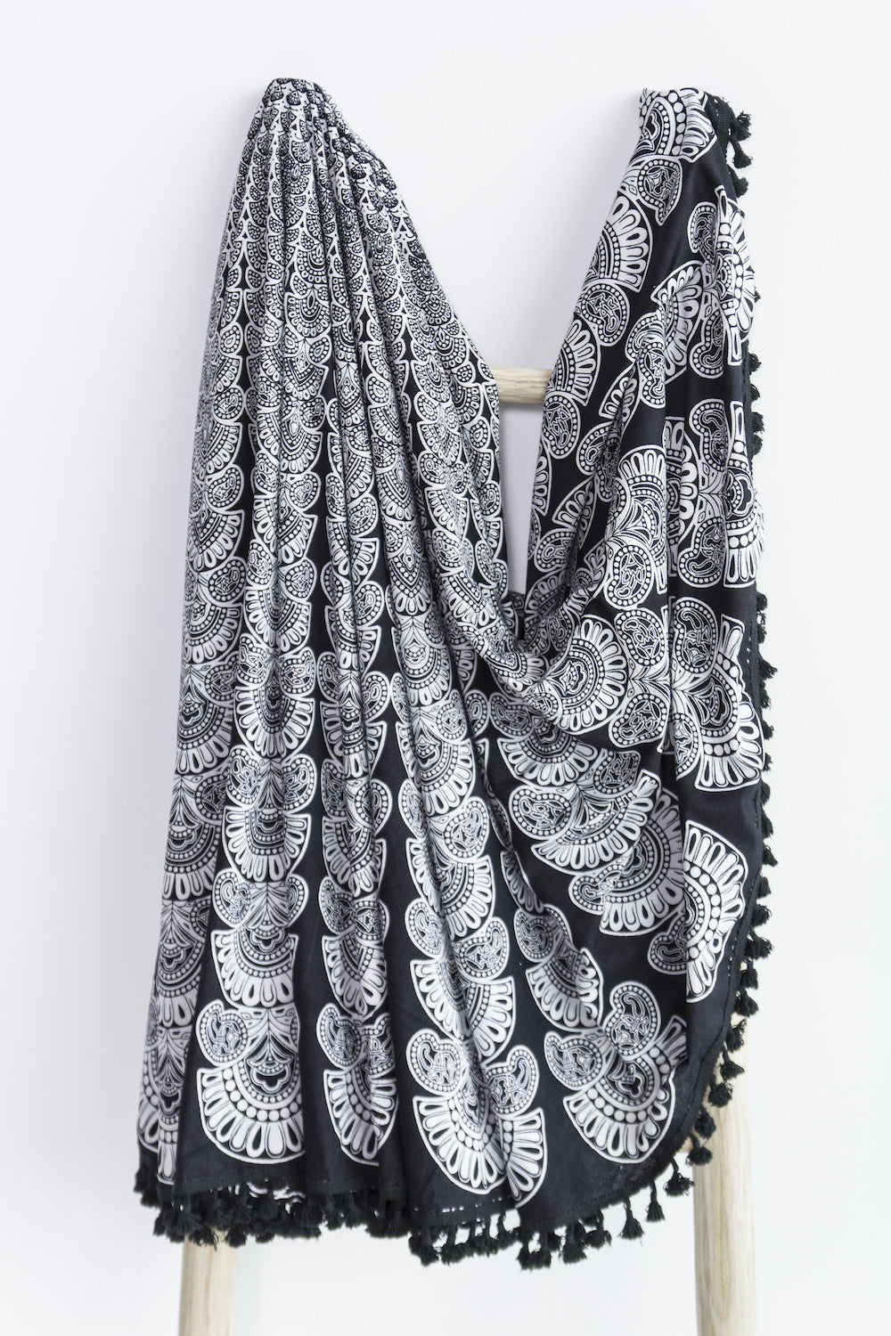 Rond strandlaken zwart/wit