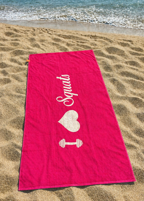 Bath towel with XXL print