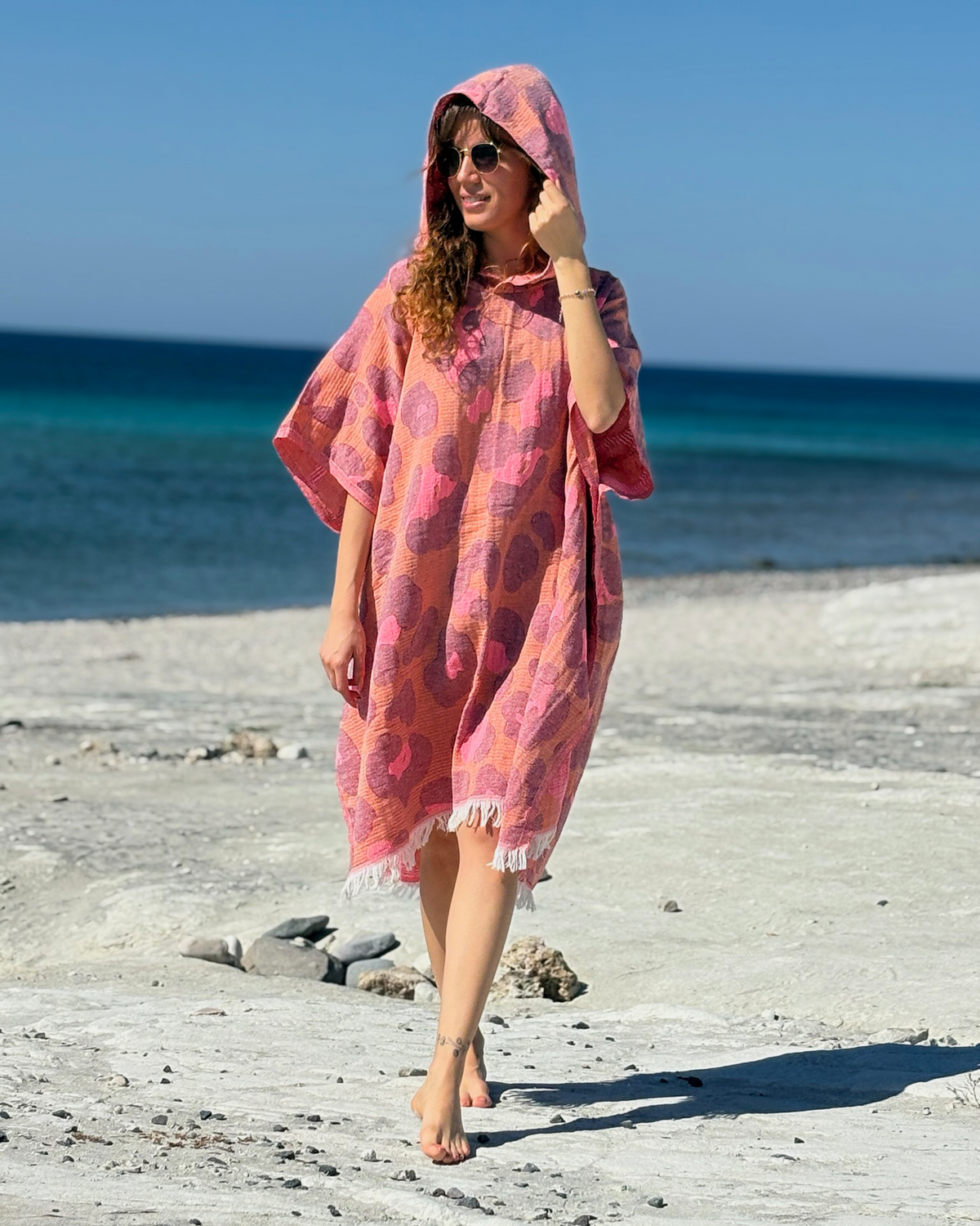 Neon Safari sneldrogende katoenen strandponcho met capuchon - roze